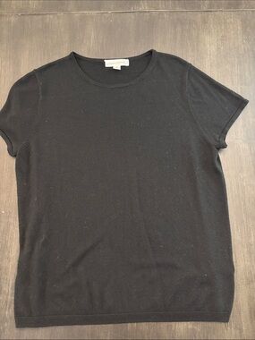 Black Short-Sleeve Knit Top by Treasure & Bond